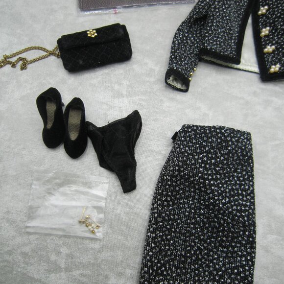 Tonner Tyler Wentworth Tailuer Classique Outfit for 16" Fashion Doll - Picture 5 of 9